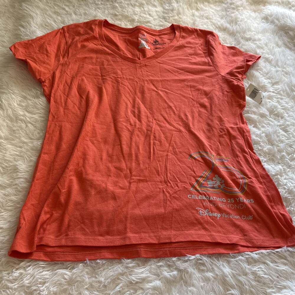 New Disney Parks DVC Disney Vacation Club 25th Anniversary Ladies Shirt Medium M